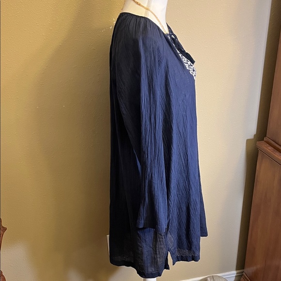 Old Navy Navy Tunic with White Detailing - Picture 4 of 5